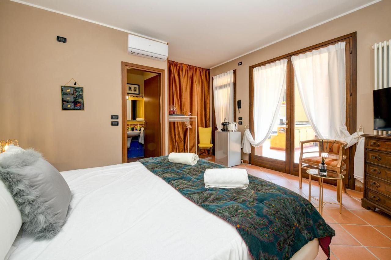 Prestige Rooms Sirmione Exterior foto